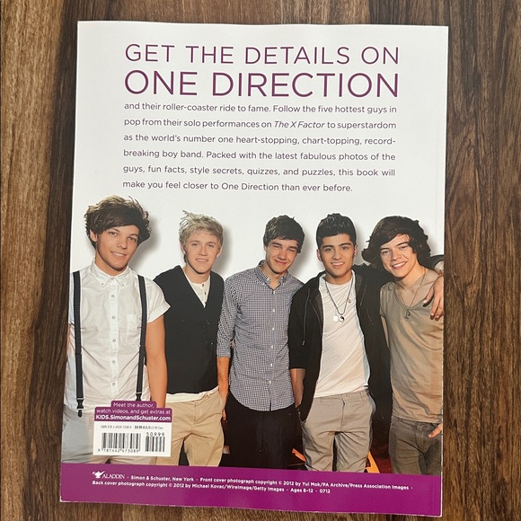 One Direction Book Bundle - Picture 5 of 9